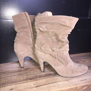 Dress ankle boots with bow